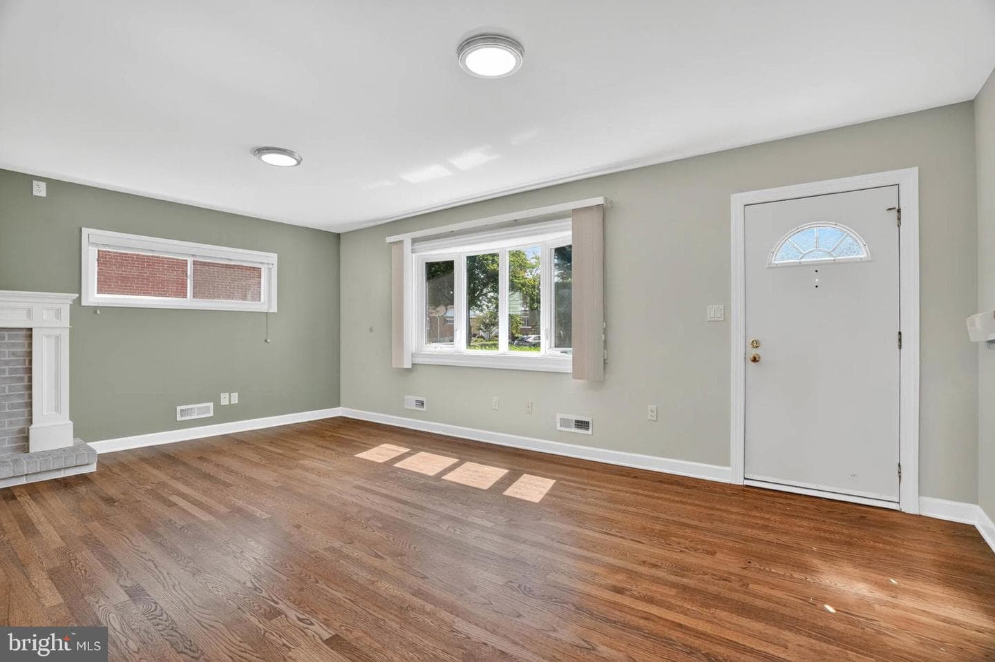 920 Vanderwood Road photo 2