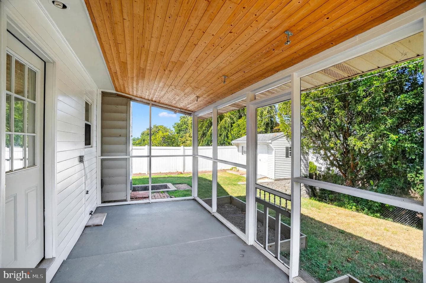 920 Vanderwood Road photo 21