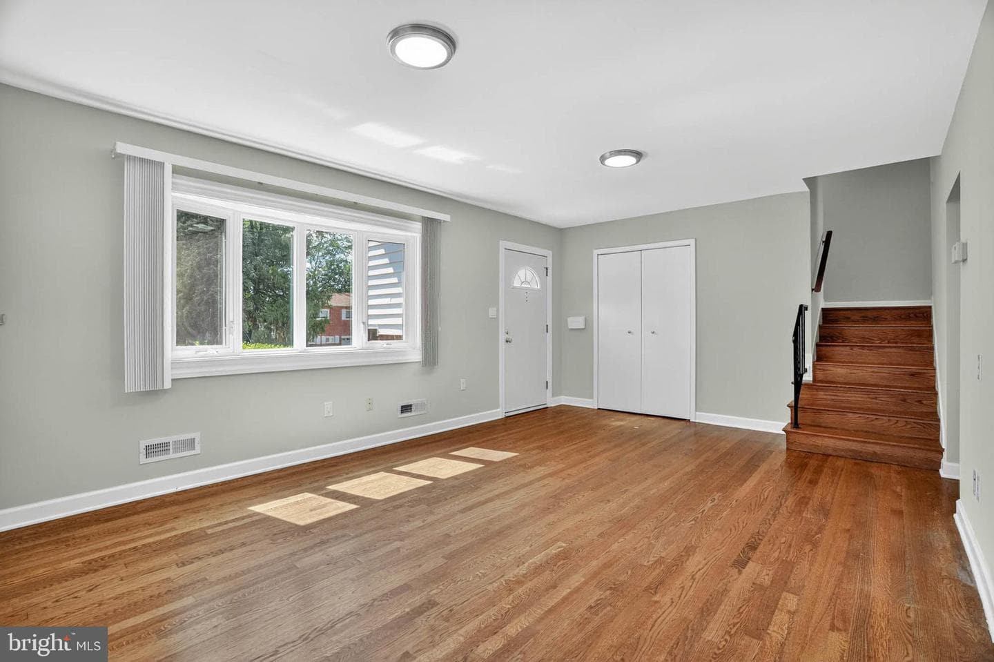 920 Vanderwood Road photo 5