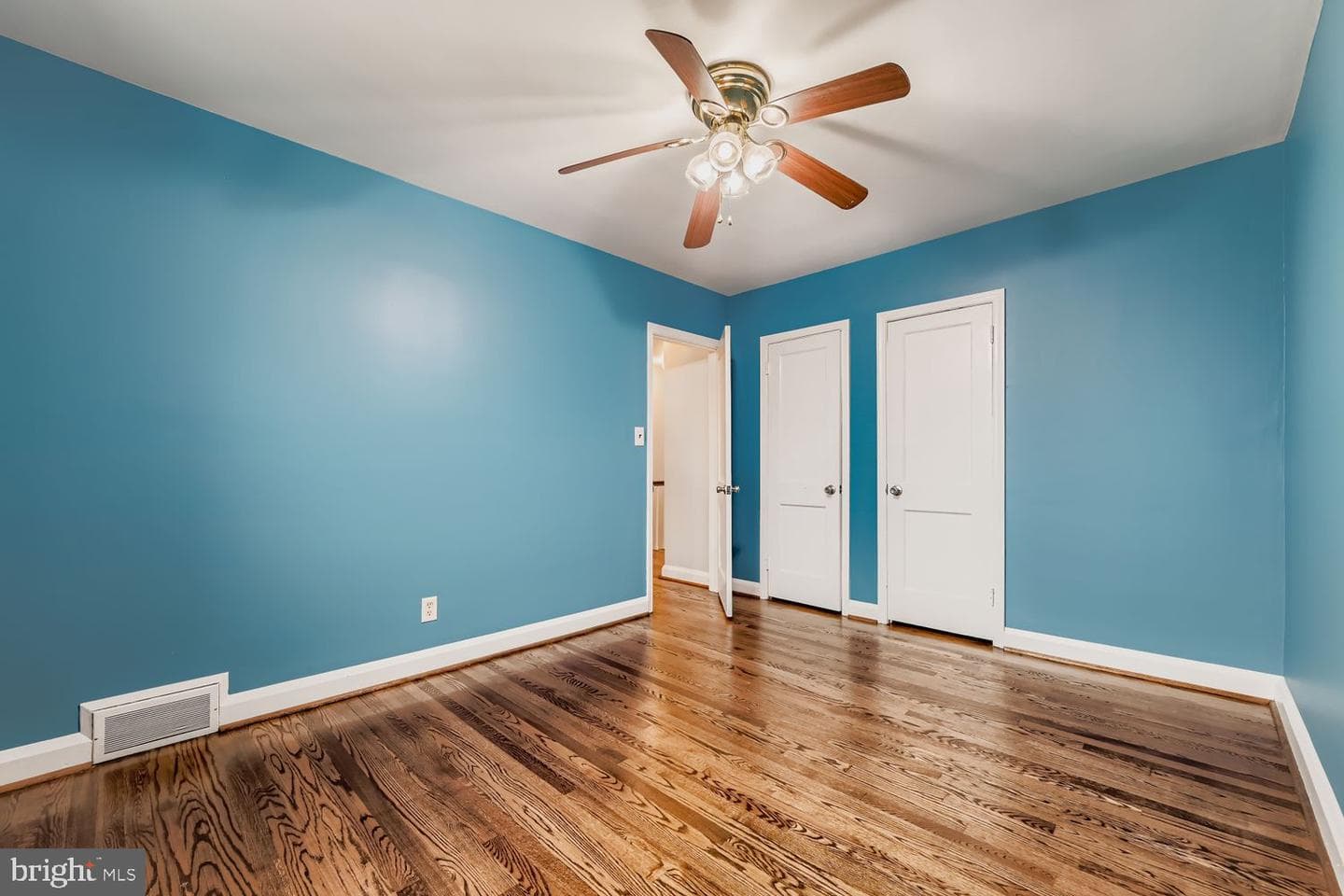 8119 Kirkwall Court photo 20