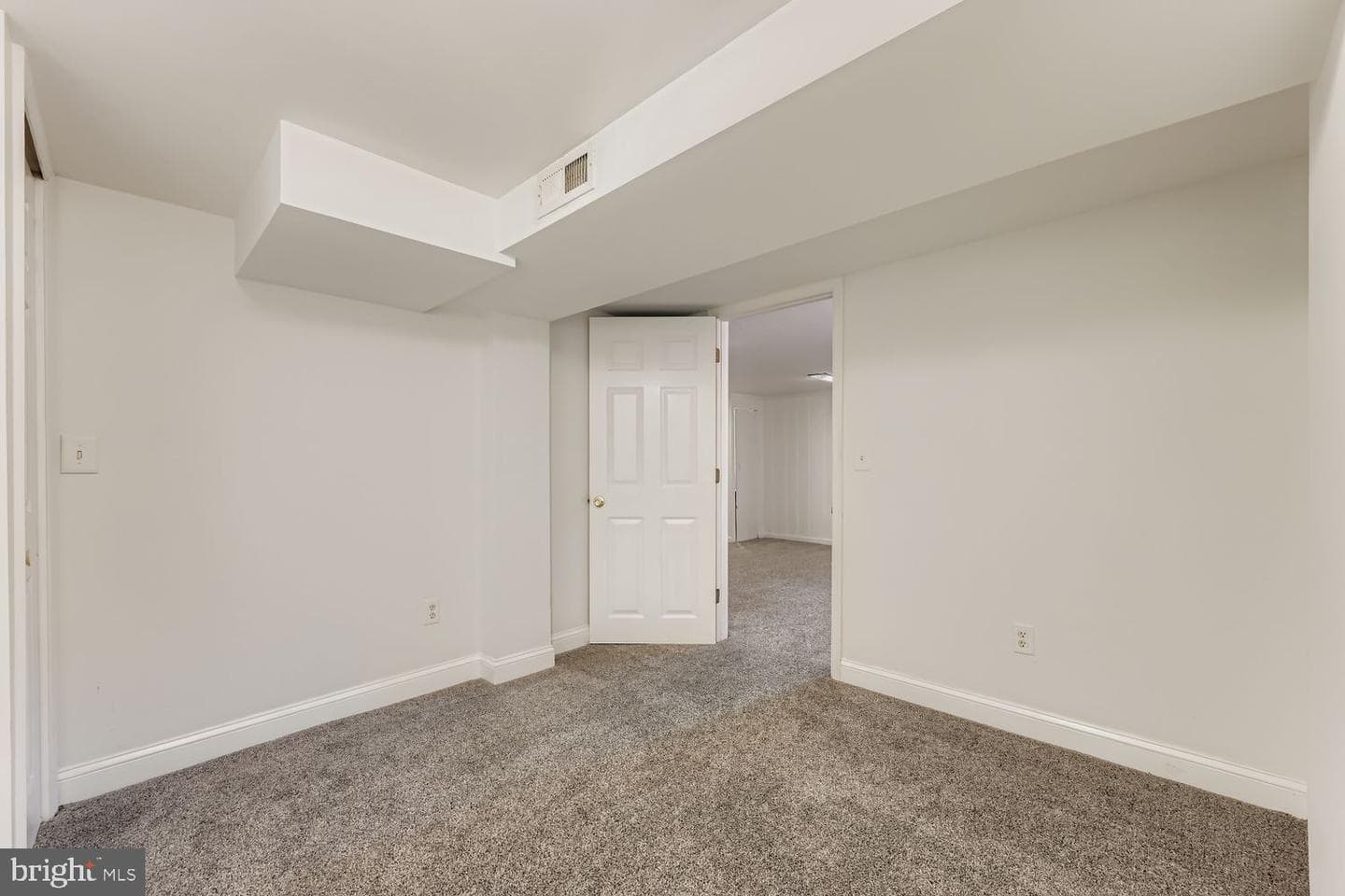 8119 Kirkwall Court photo 26