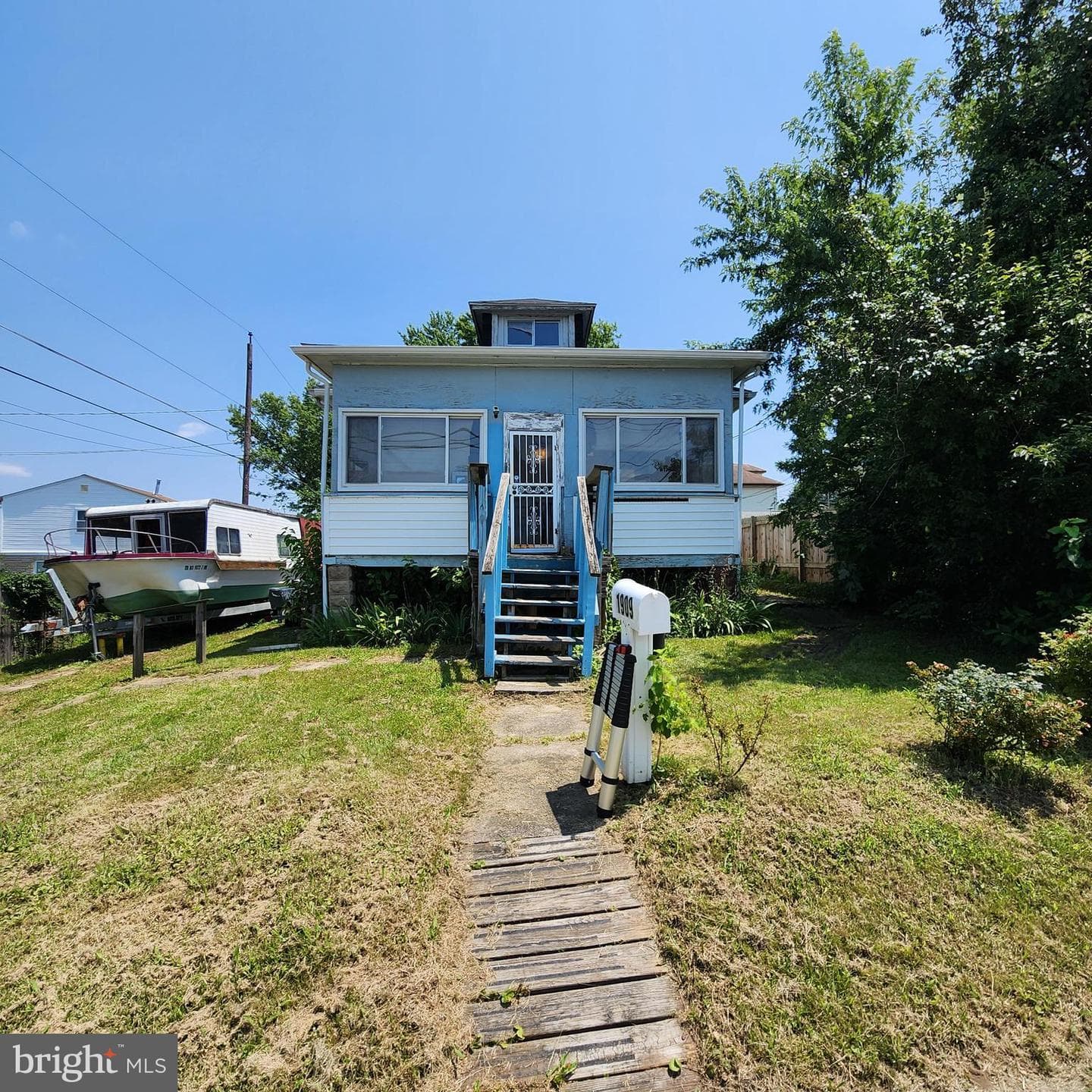 1909 Hammonds Ferry Road photo 1