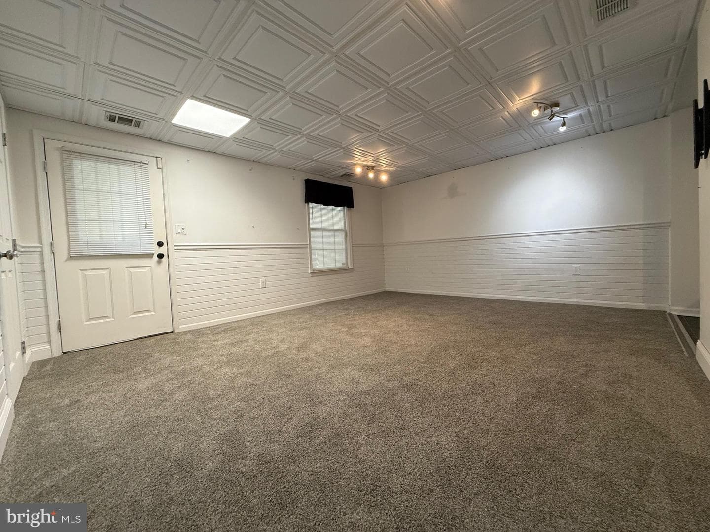 8900 Lennings Lane photo 47