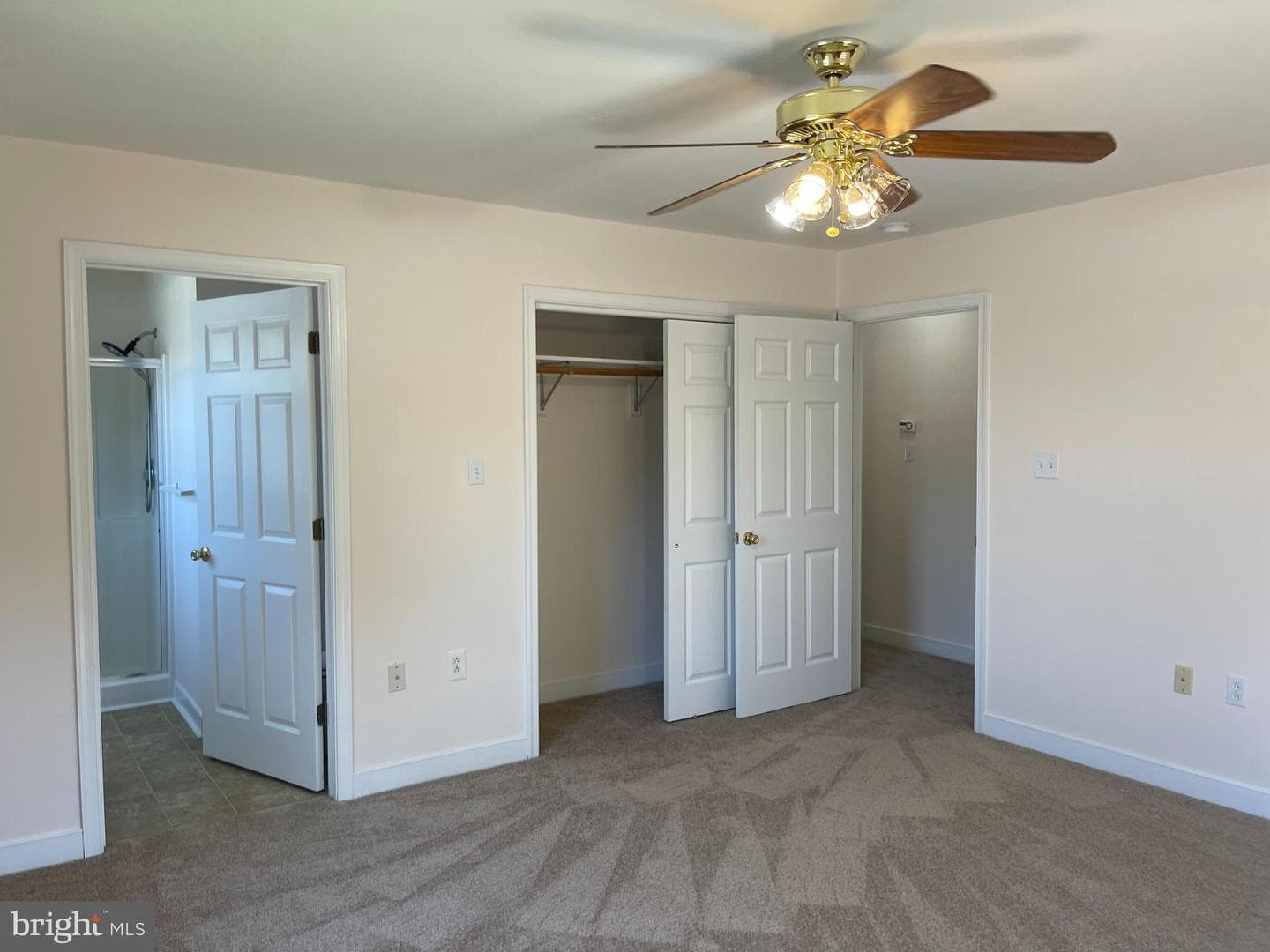547 Compass Road photo 9