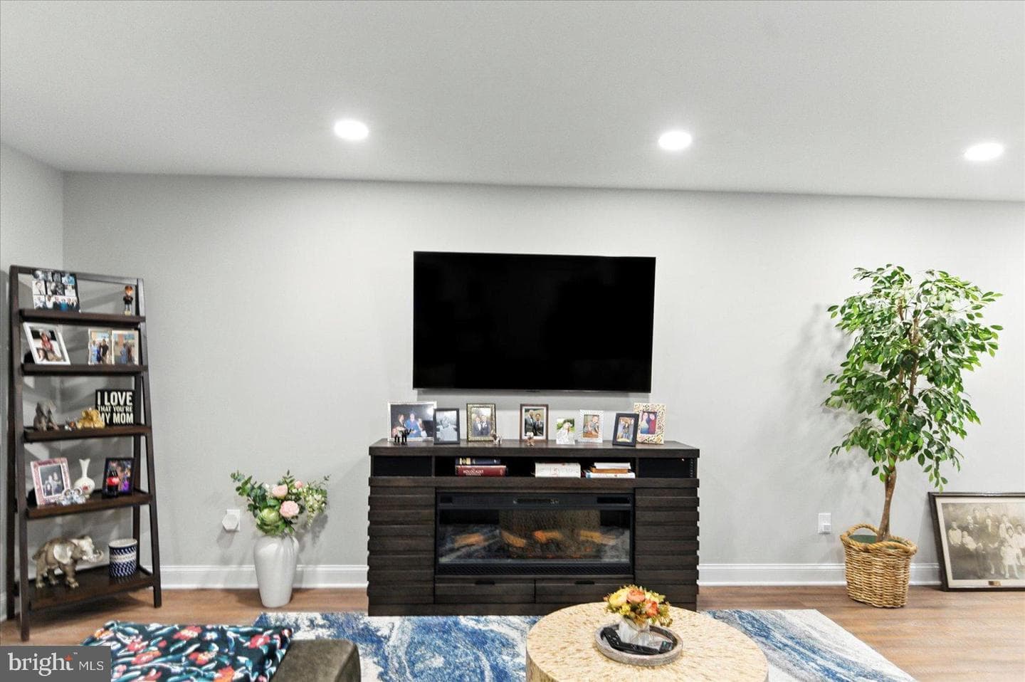 37 Glenbrook Drive photo 32