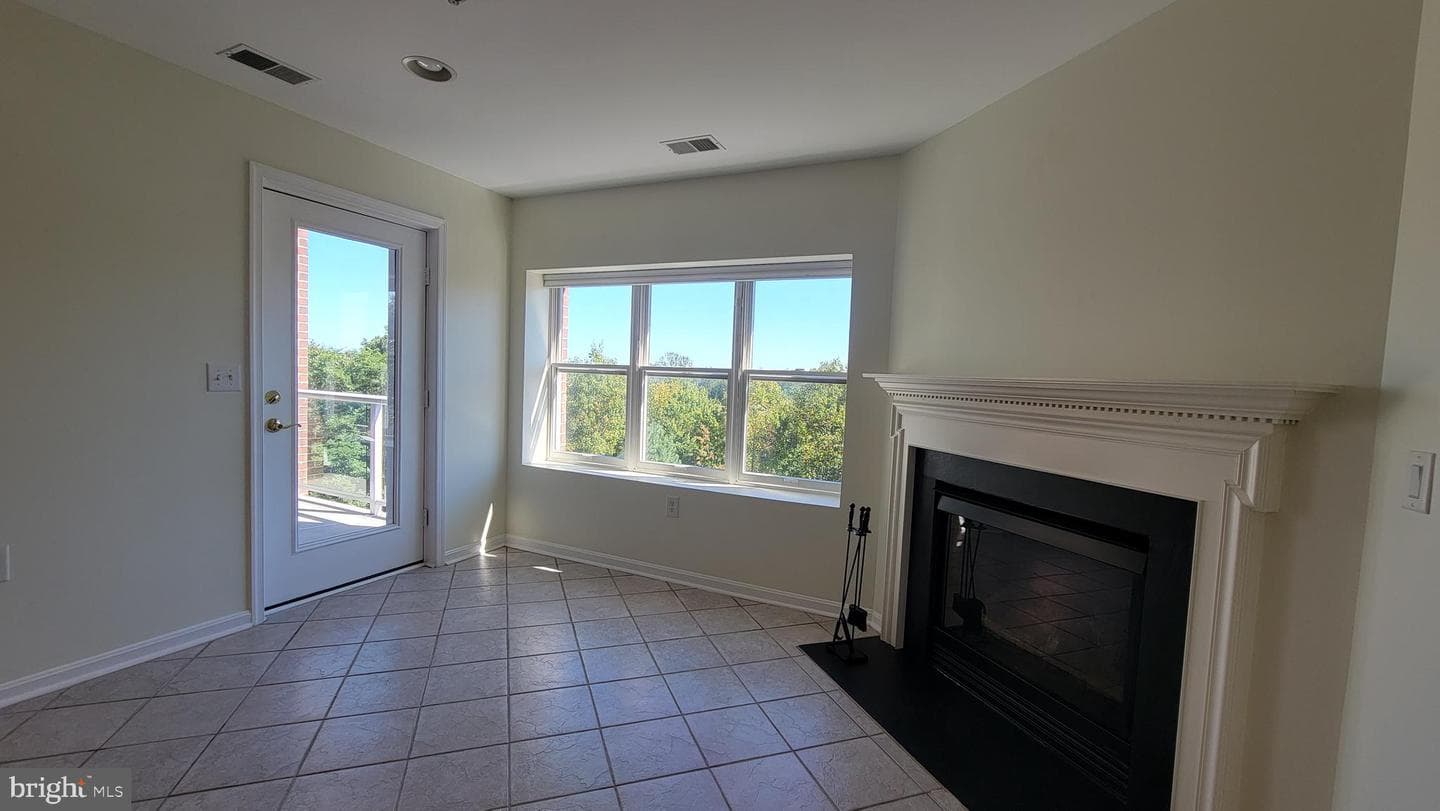 12240 Roundwood Road #604 photo 10
