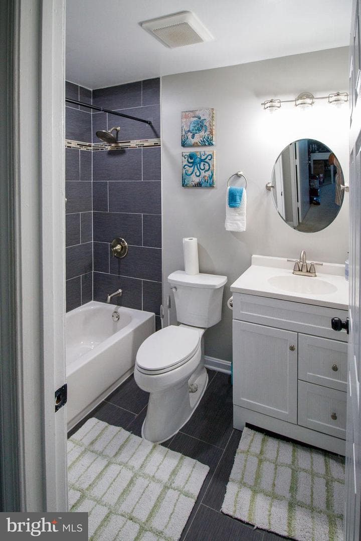 7207 Rutherford Green Circle photo 30