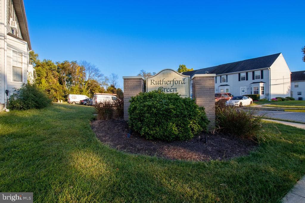 7207 Rutherford Green Circle photo 33