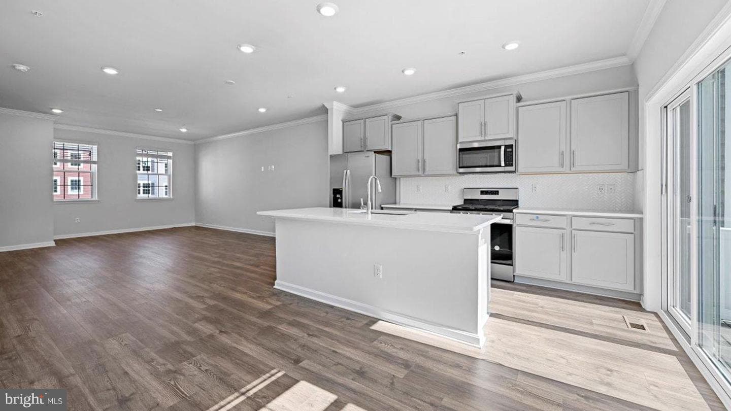 5046 Silver Oak Drive photo 10