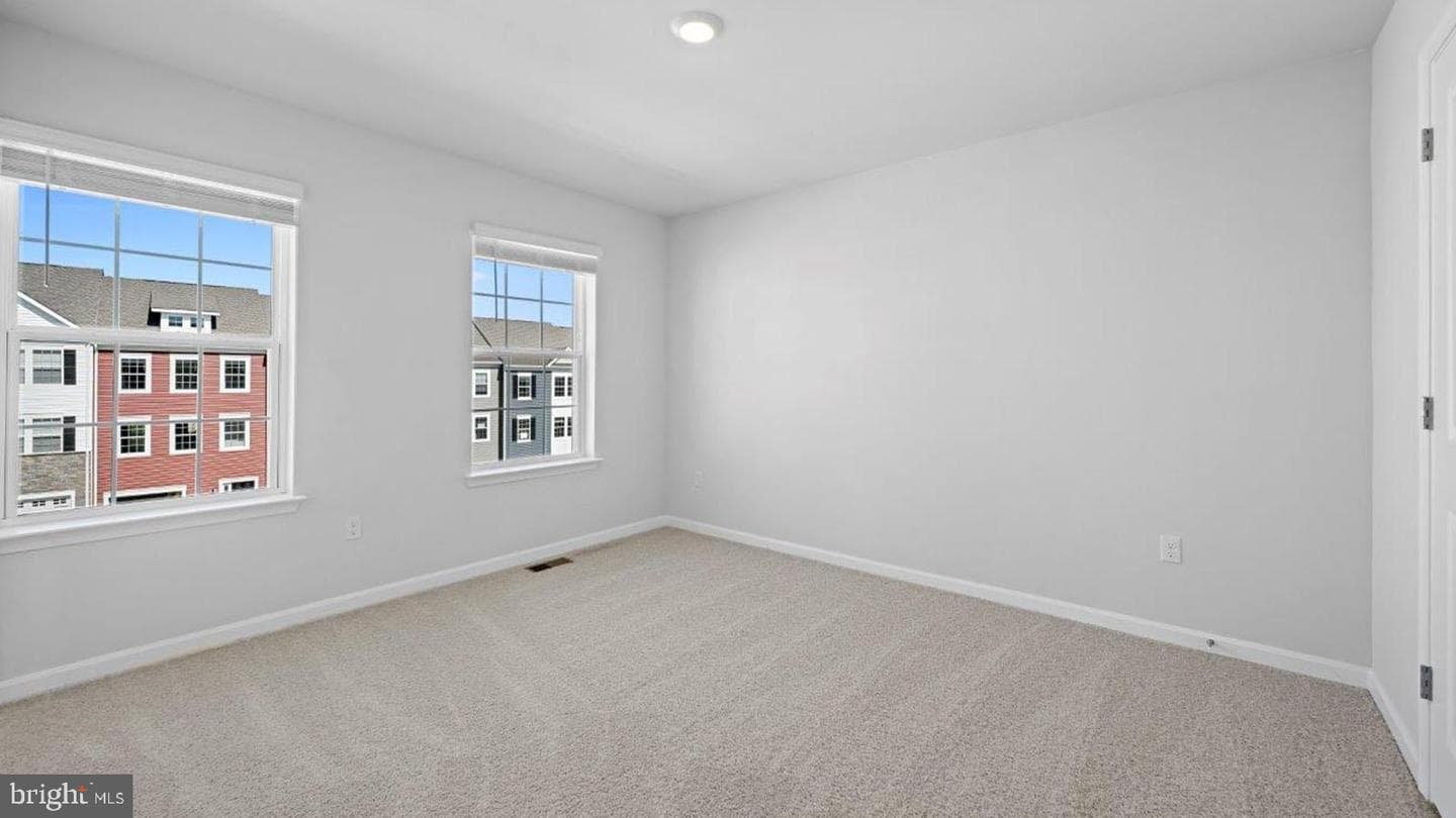 5046 Silver Oak Drive photo 18