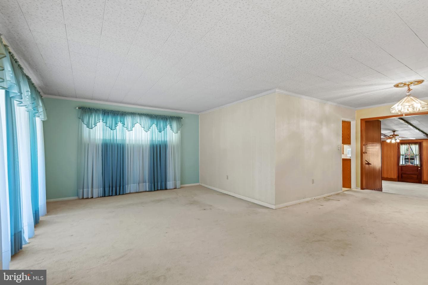2443 Ellis Road photo 6