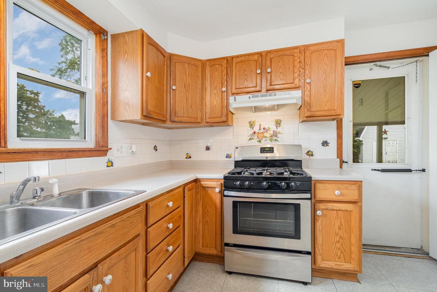 4409 Vale Drive photo 8
