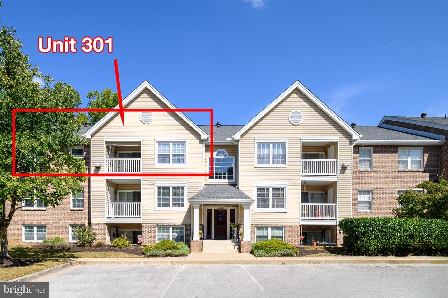 3 Ginford Place #301