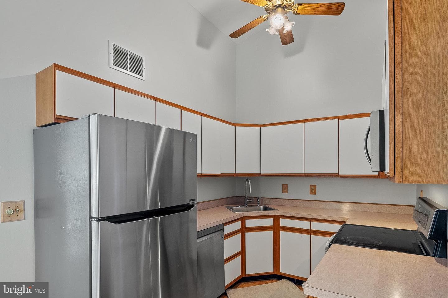 3 Ginford Place #301 photo 13