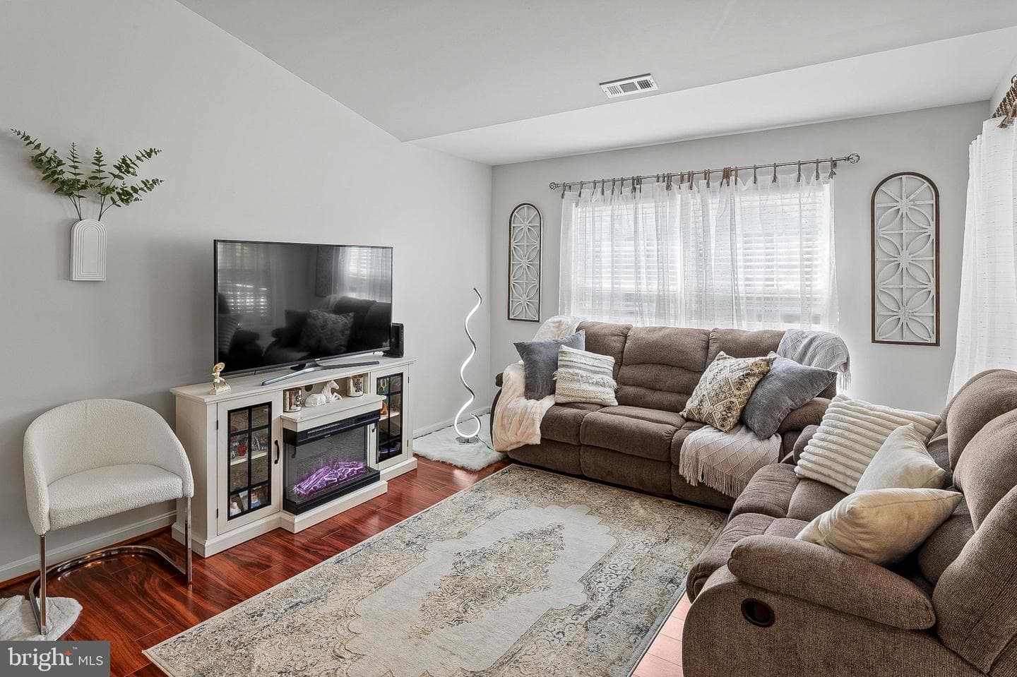3 Ginford Place #301 photo 6