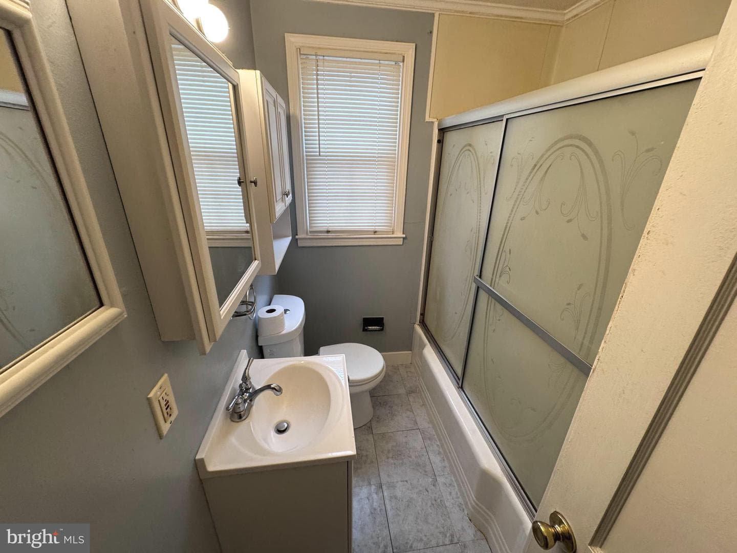 1705 Summit Avenue photo 4