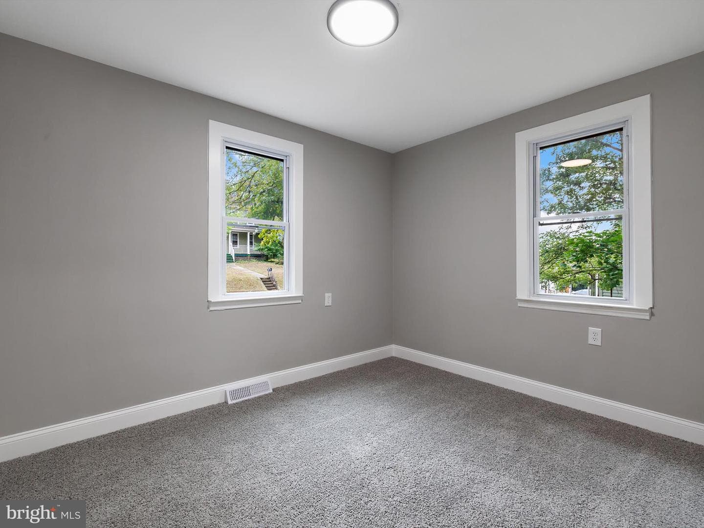 212 4th Avenue photo 11