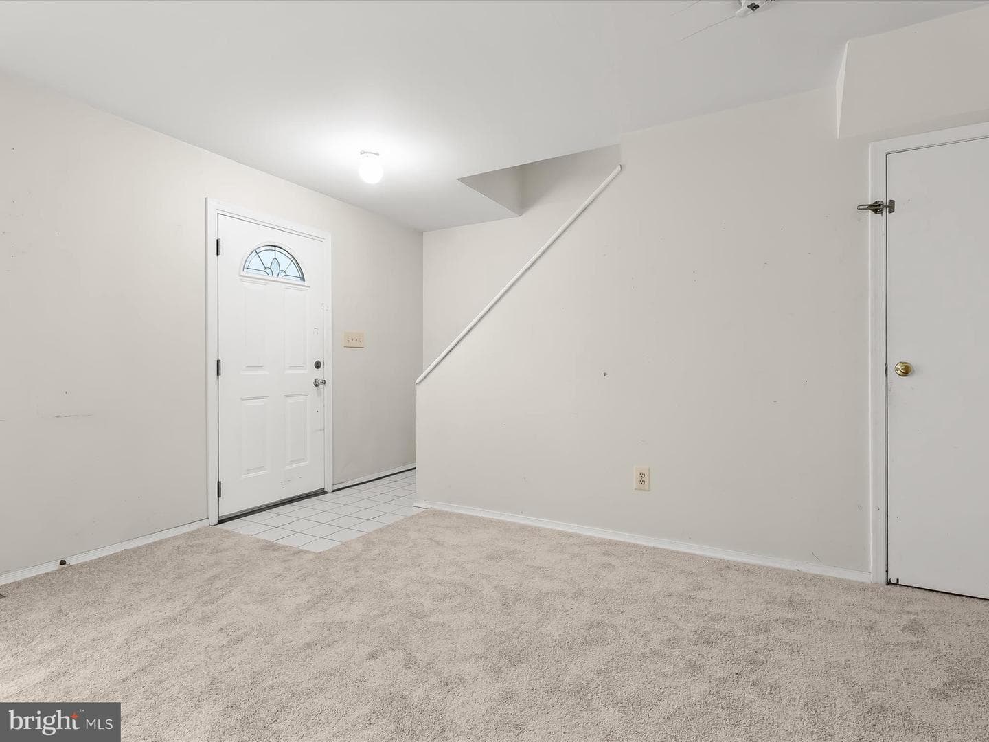 2400 Holly Neck Road photo 10