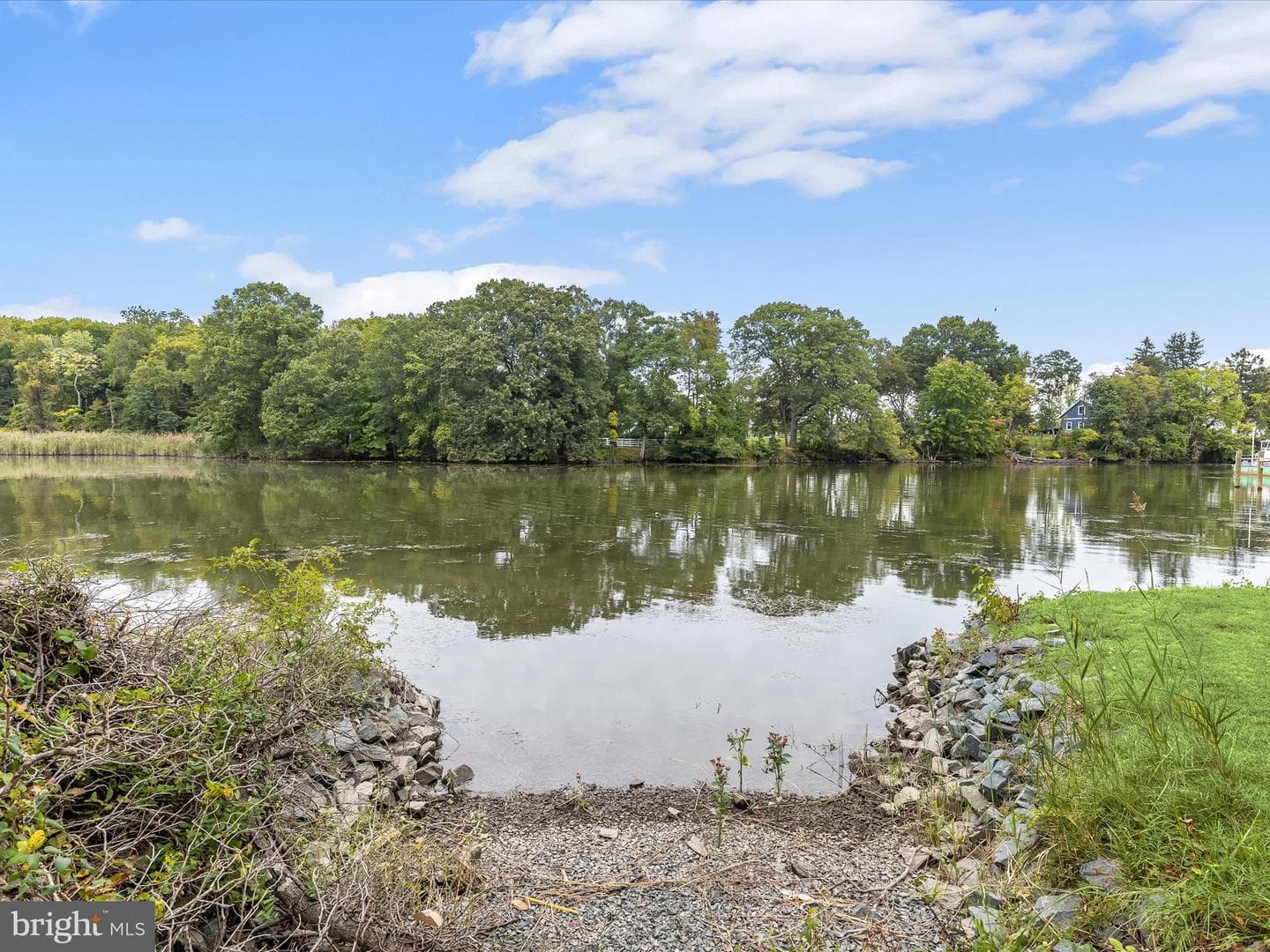 2400 Holly Neck Road photo 29