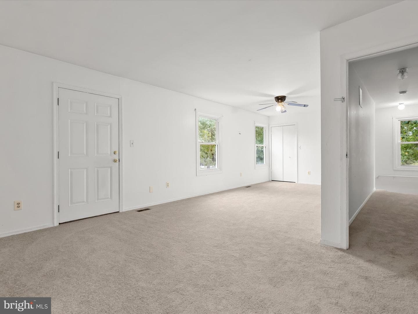 2400 Holly Neck Road photo 36
