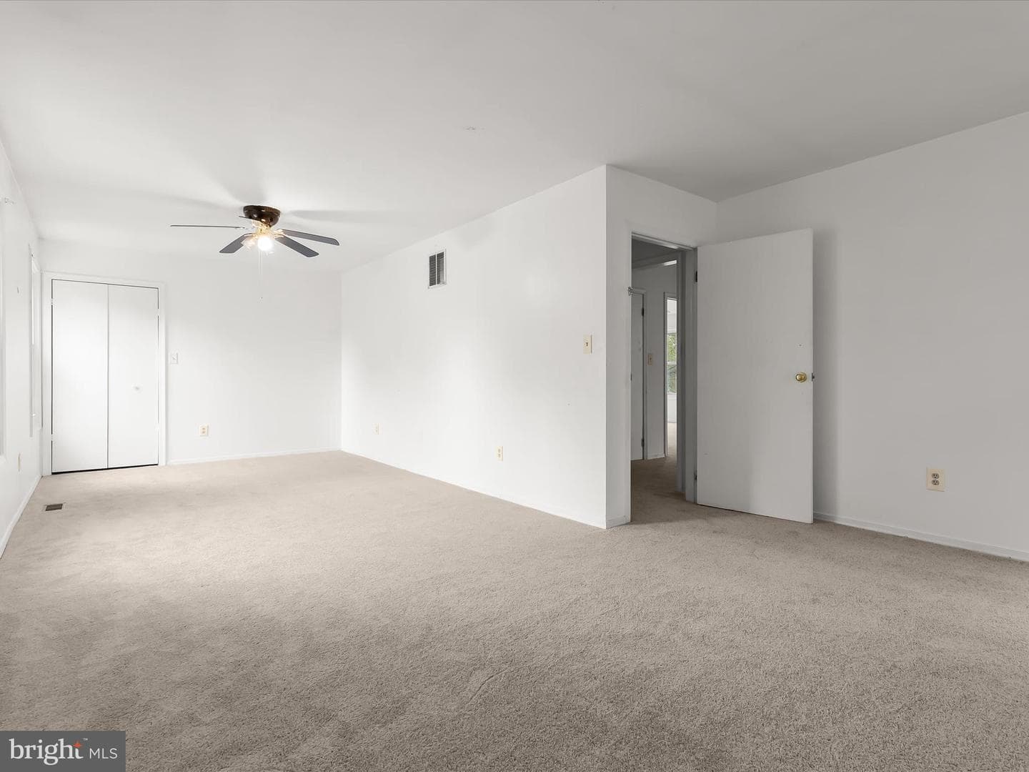 2400 Holly Neck Road photo 37