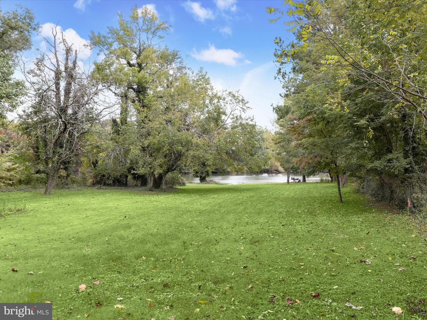 2400 Holly Neck Road photo 48