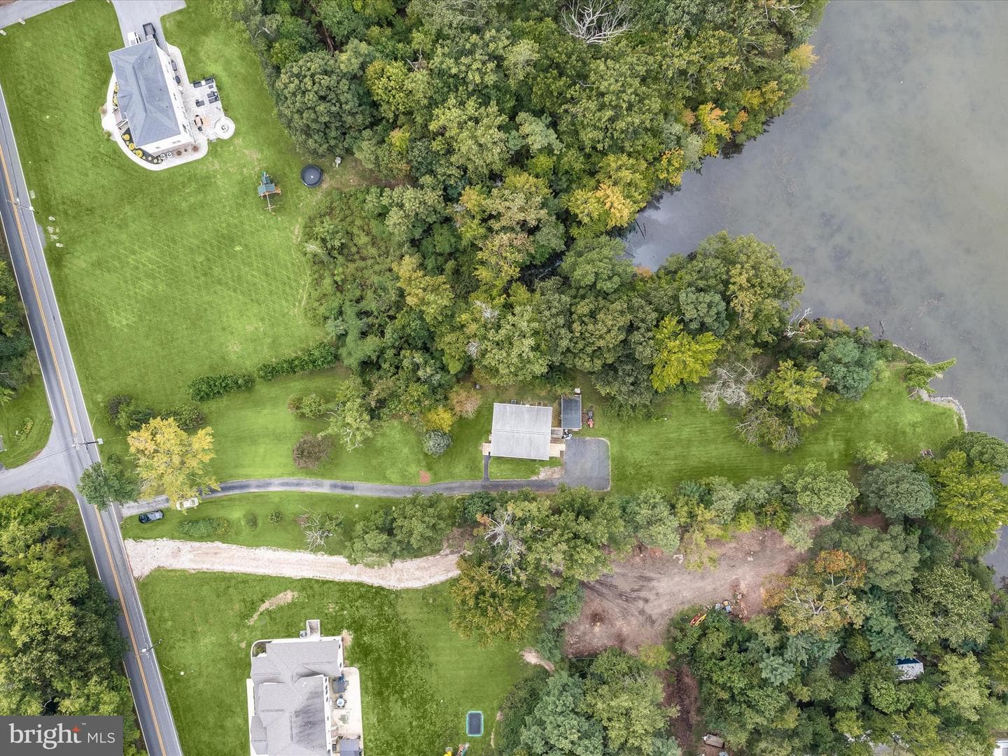 2400 Holly Neck Road photo 52