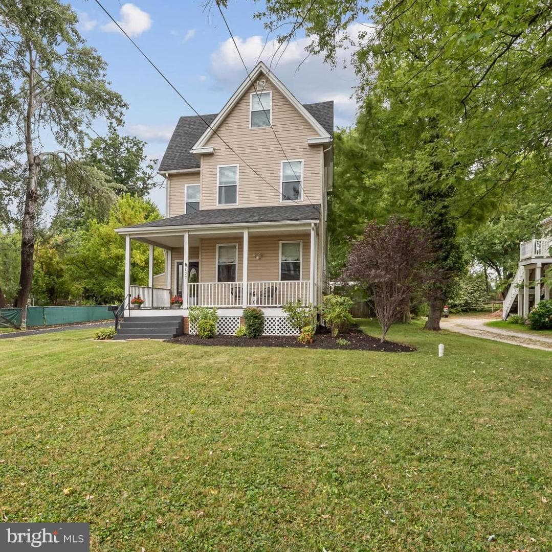 127 Bloomsbury Avenue photo 2