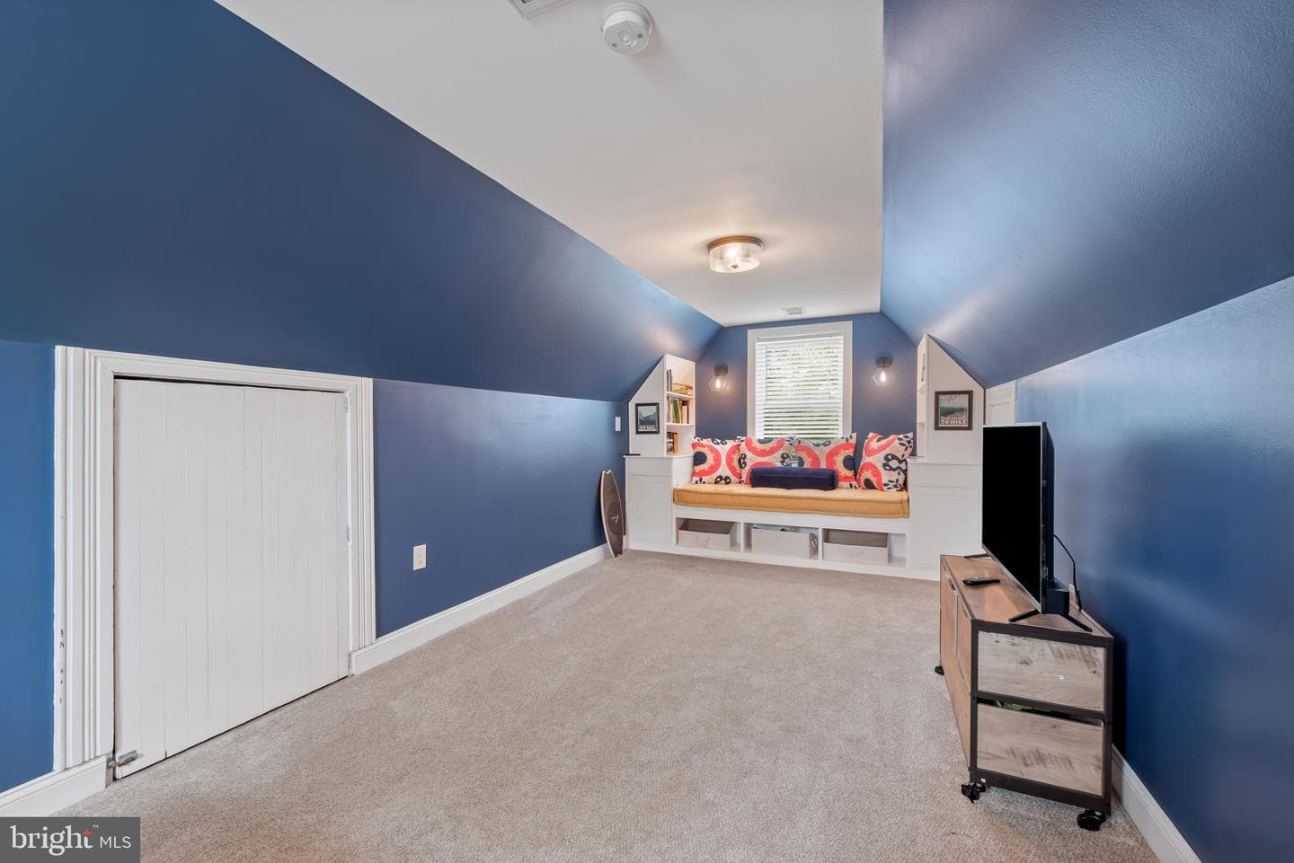 127 Bloomsbury Avenue photo 39