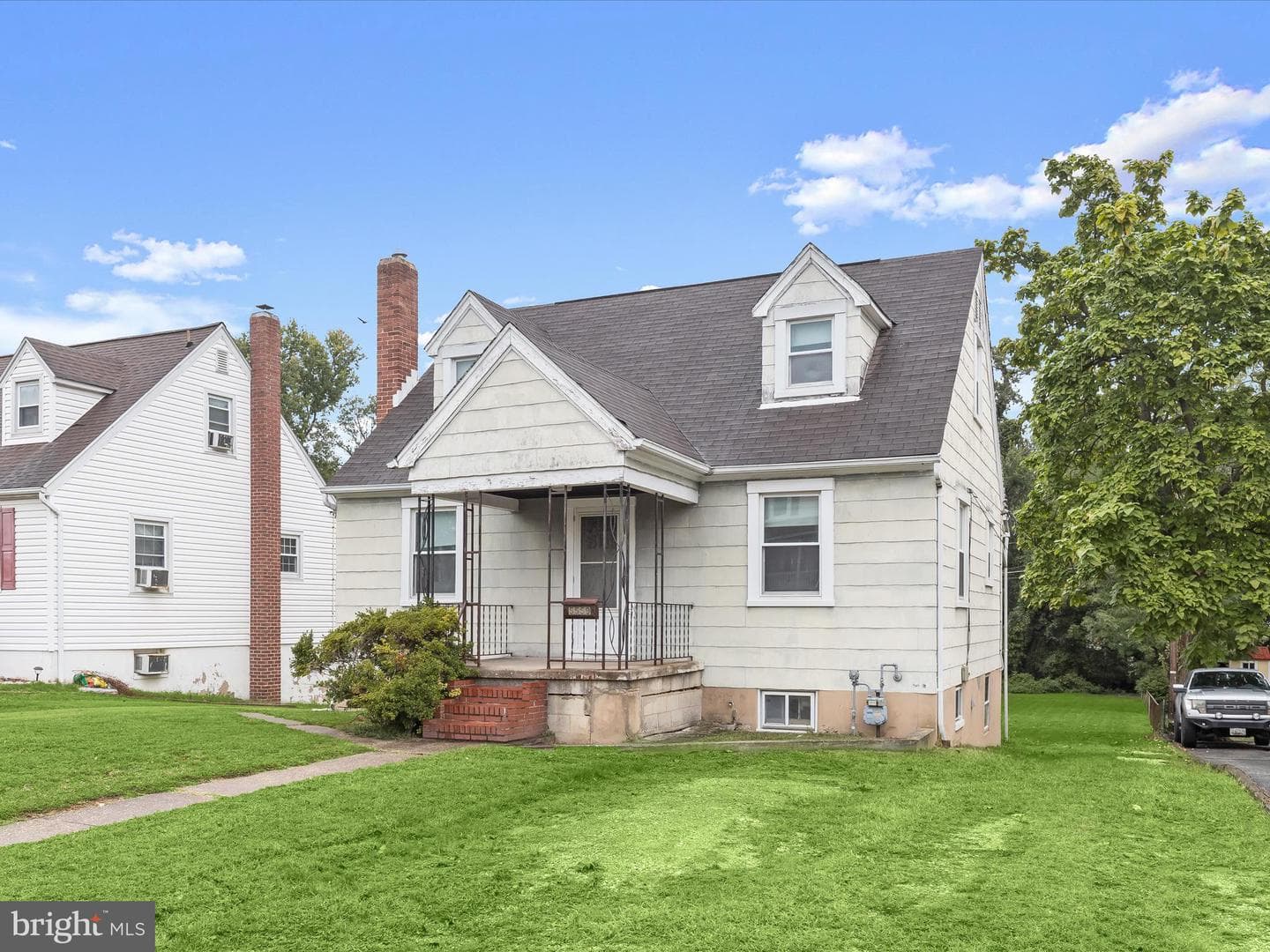 5559 Ashbourne Road photo 2