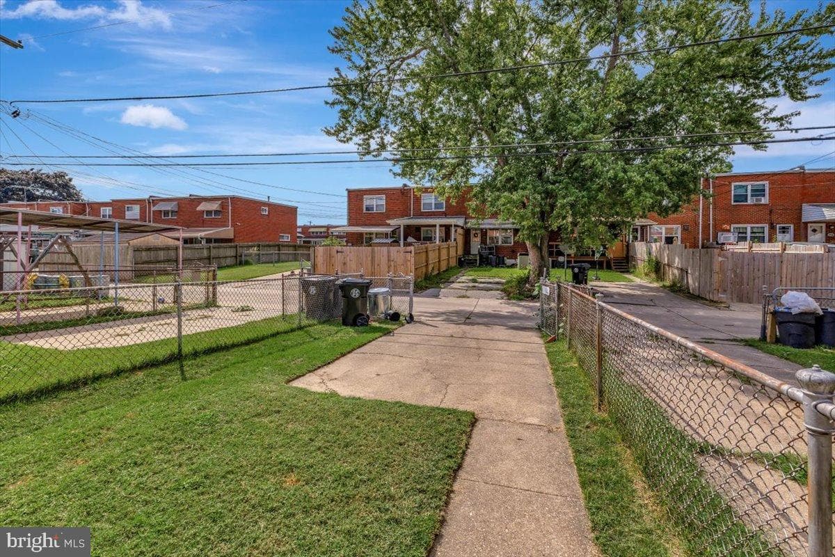8123 Mid Haven Road photo 4