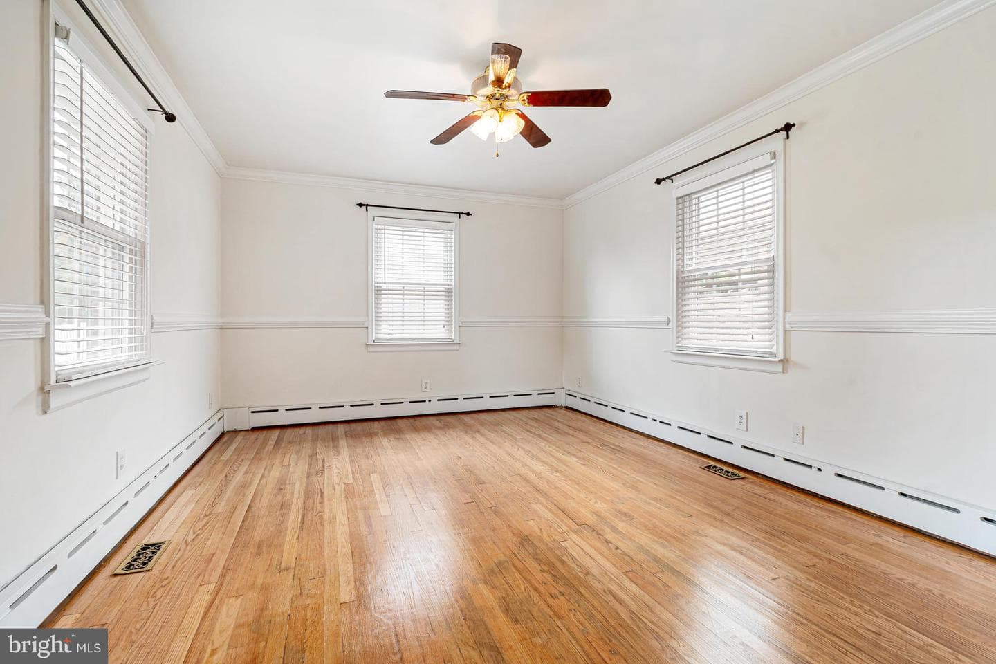 8216 Beach Drive photo 21
