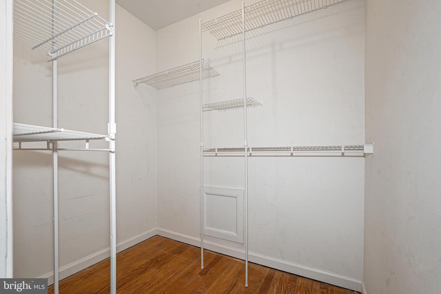8216 Beach Drive photo 23