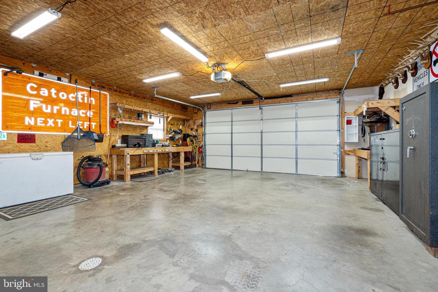 8216 Beach Drive photo 47