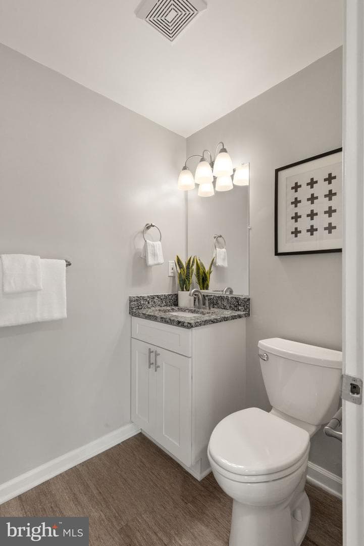 2424 Suncrest photo 30