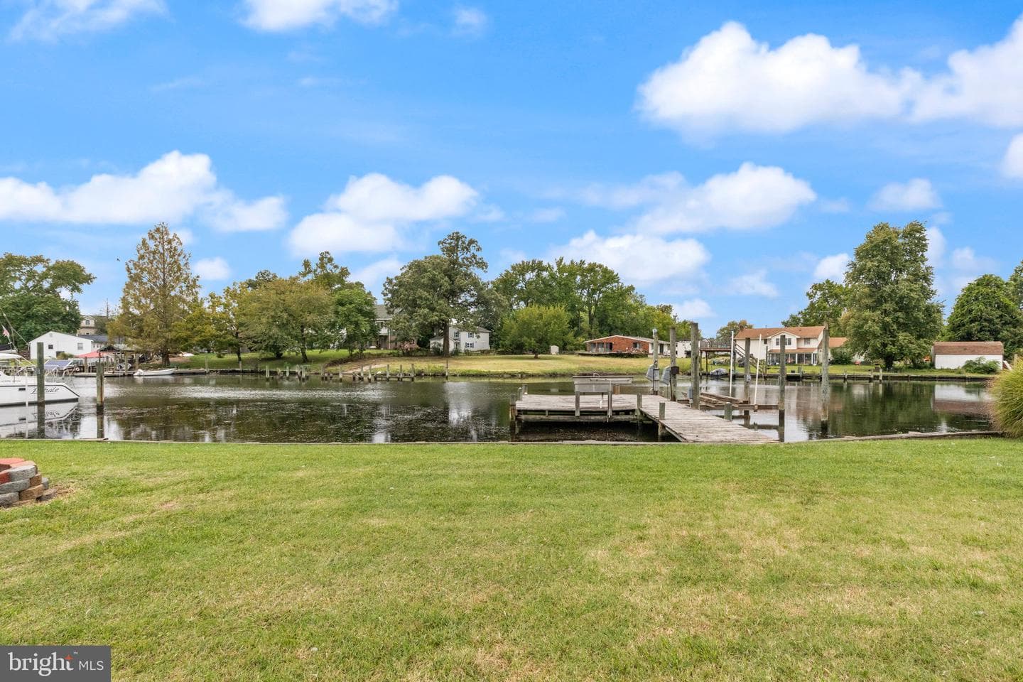 2424 Suncrest photo 37