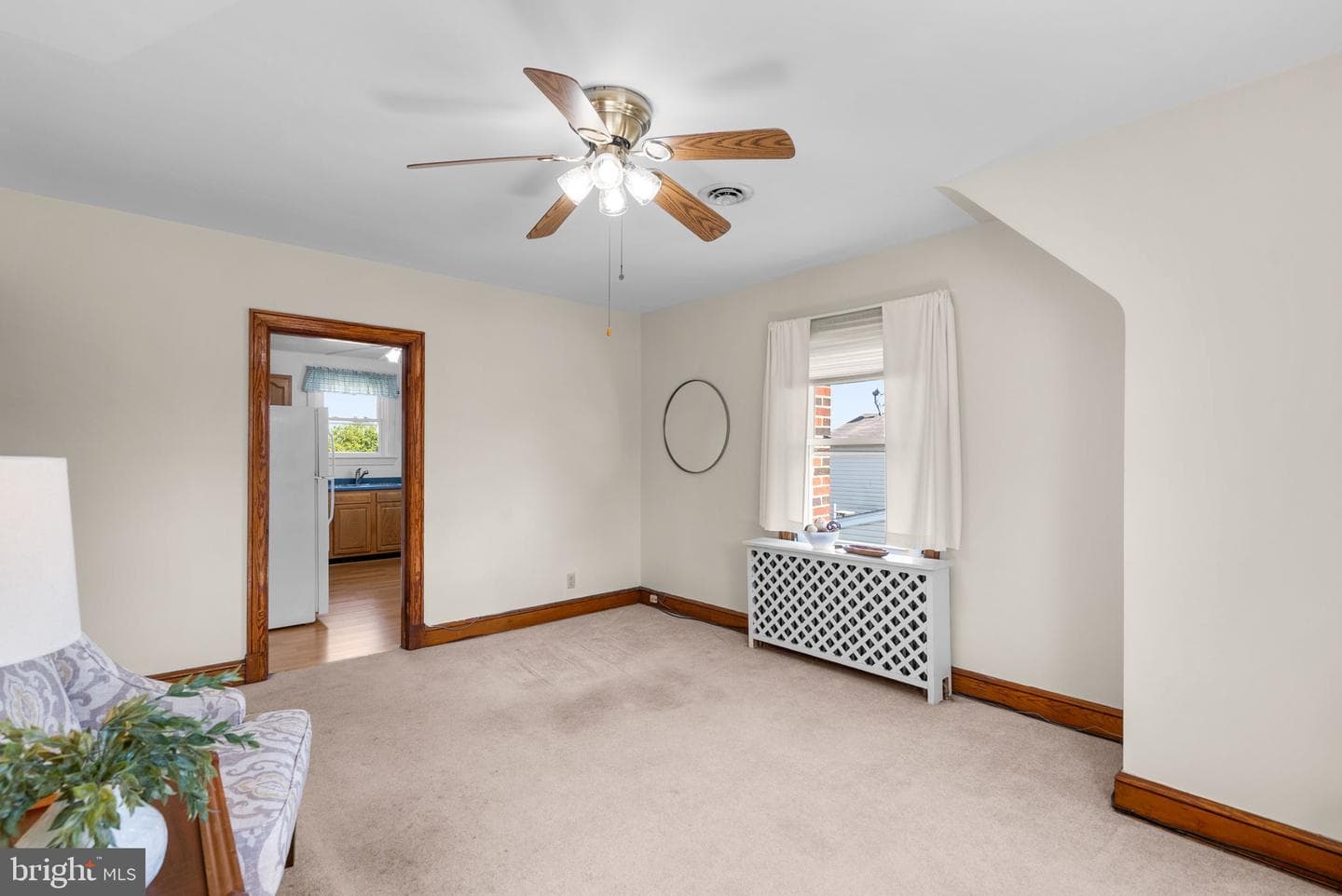 1229 Leeds Terrace photo 22