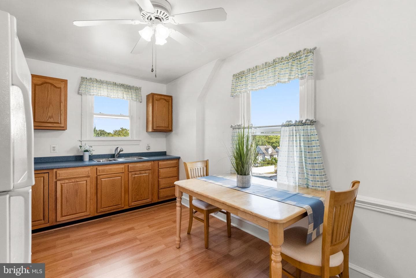 1229 Leeds Terrace photo 25