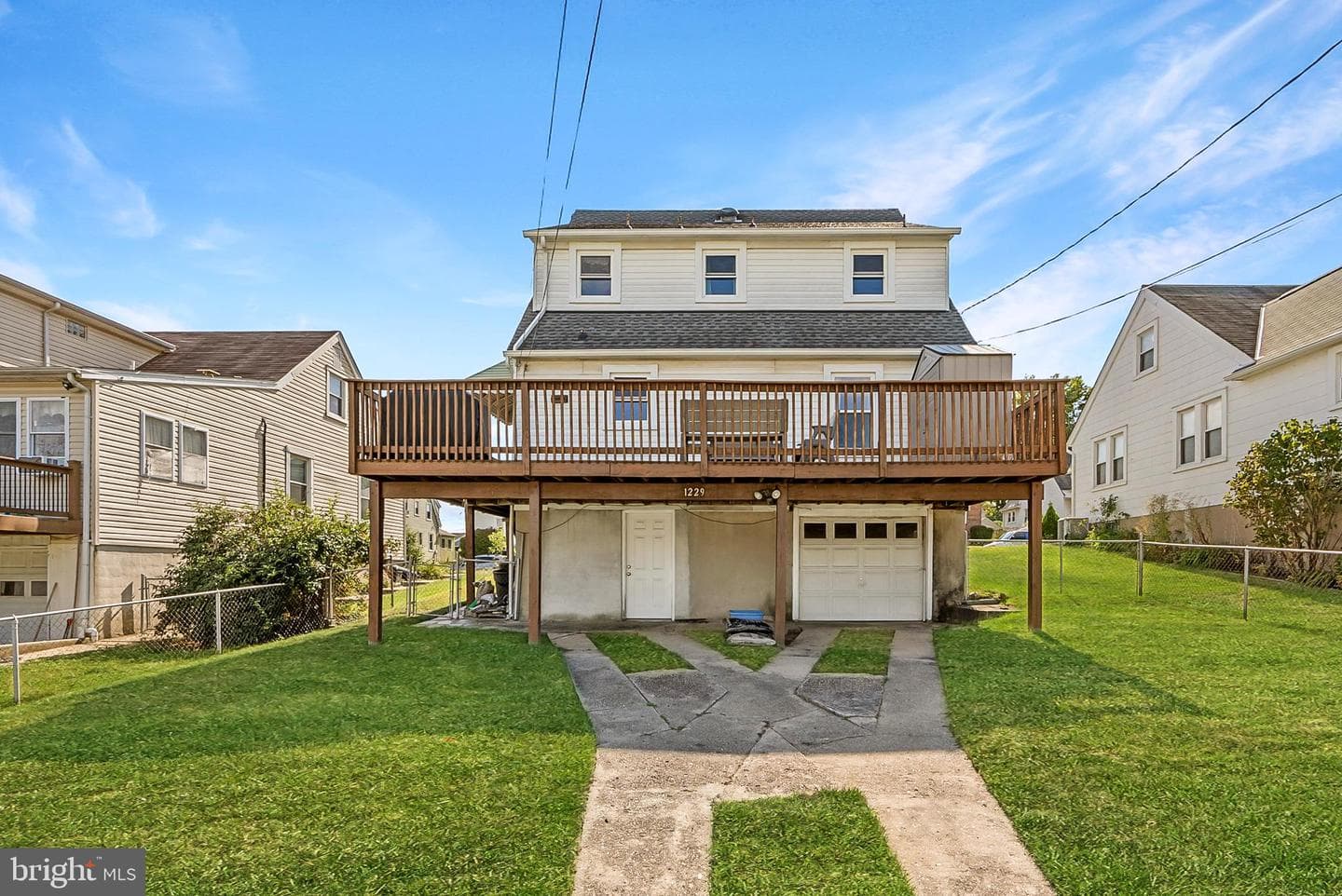 1229 Leeds Terrace photo 35
