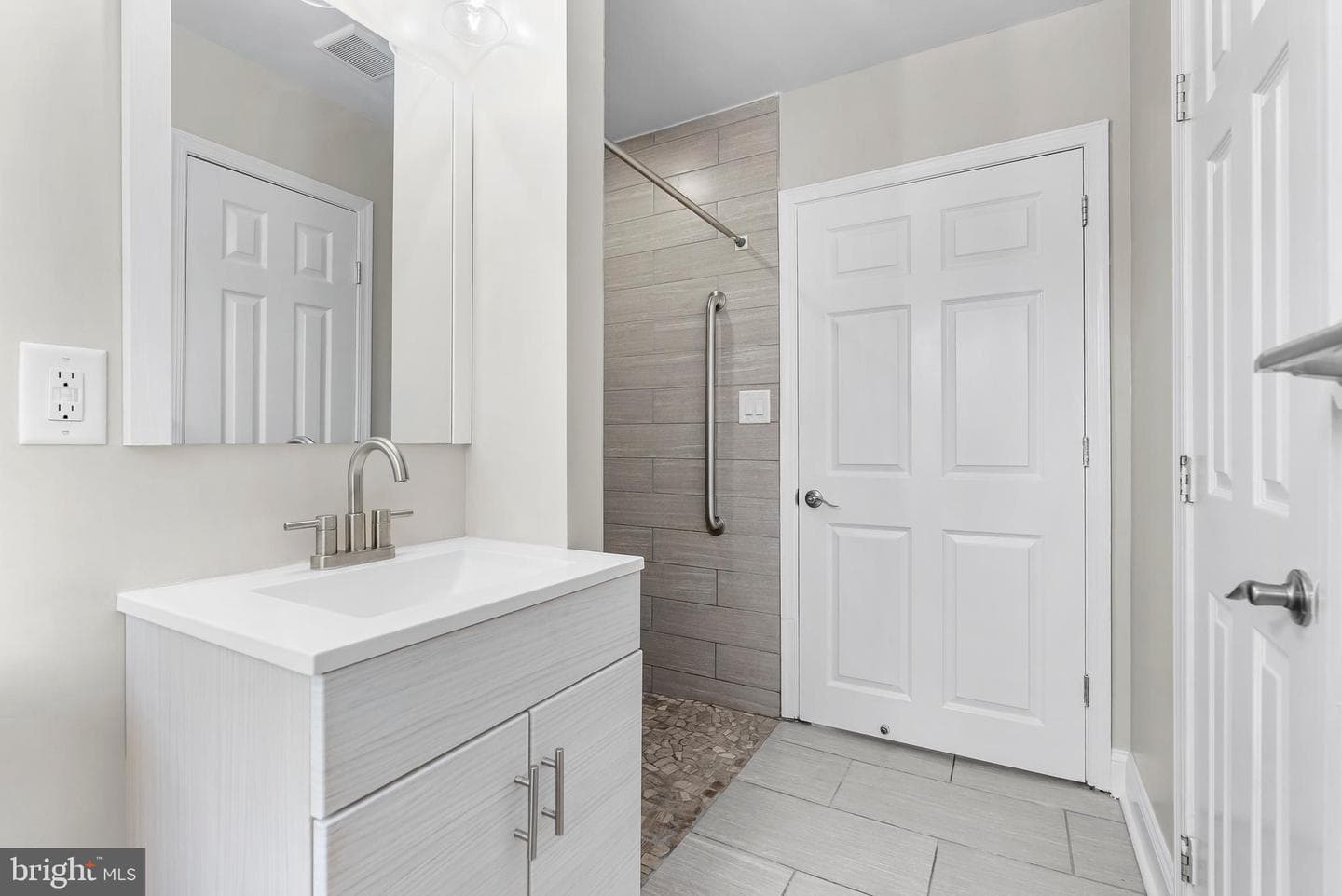 6513 Corkley photo 28