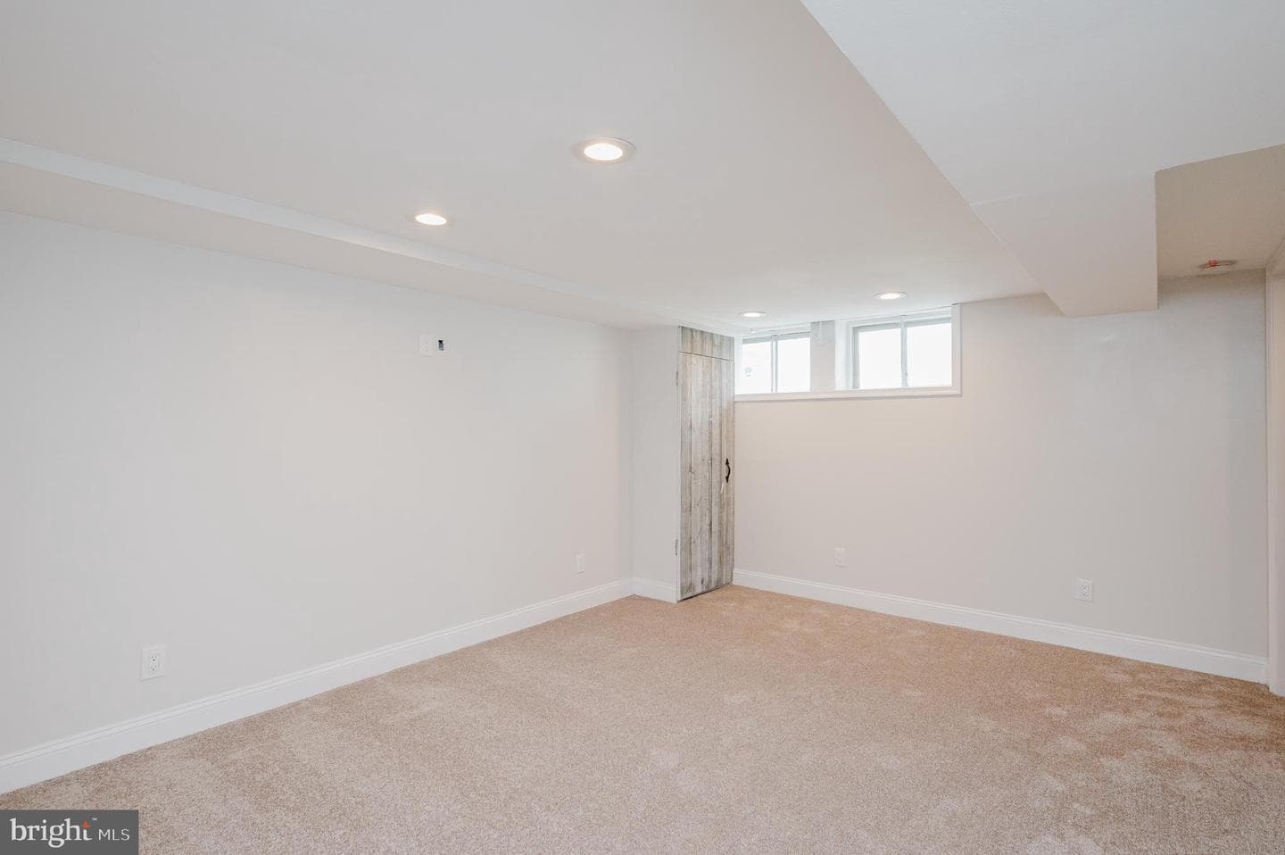 7445 Holabird Avenue photo 32