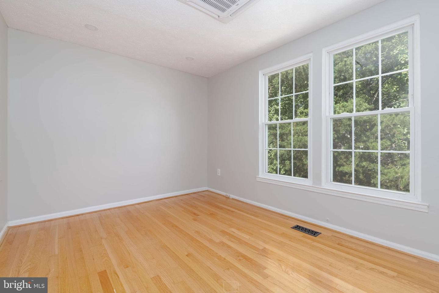22 Shrewsbury Court photo 15