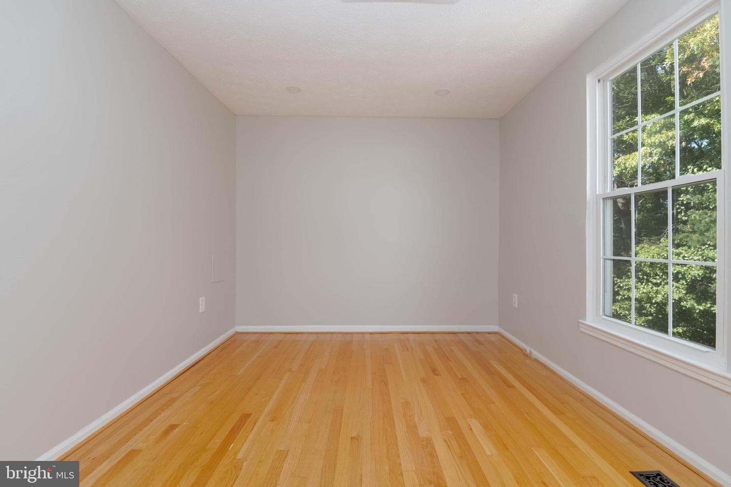 22 Shrewsbury Court photo 16