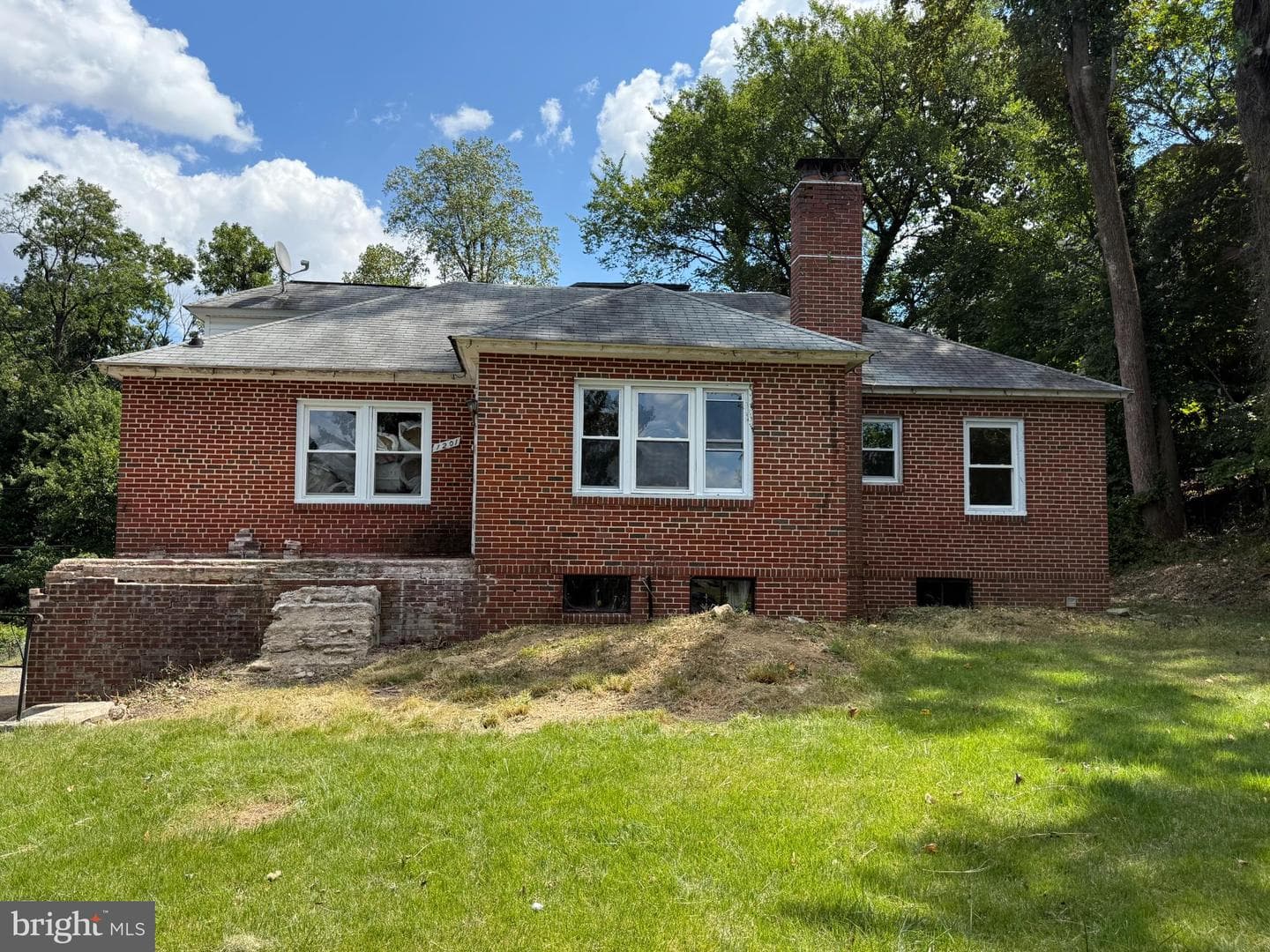 1201 Saint Agnes Lane photo 2
