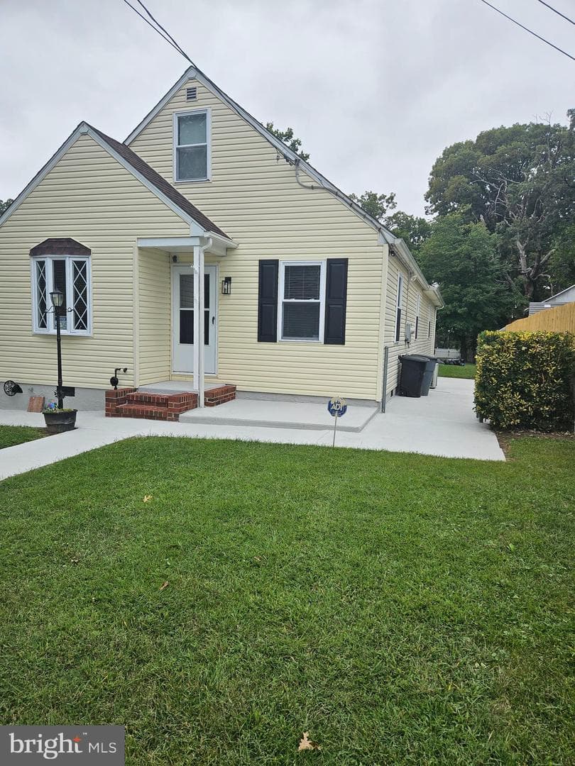 1015 Sumter Avenue photo 2