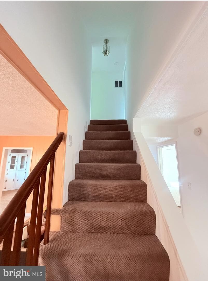 1015 Sumter Avenue photo 22