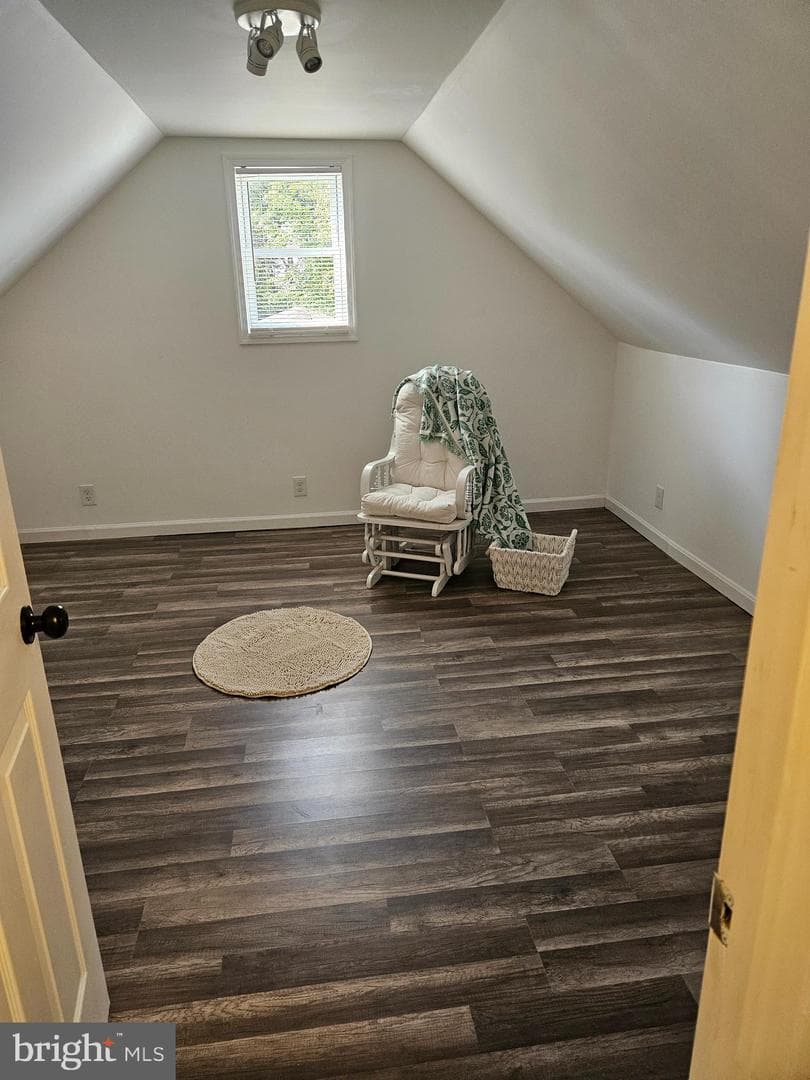 1015 Sumter Avenue photo 24