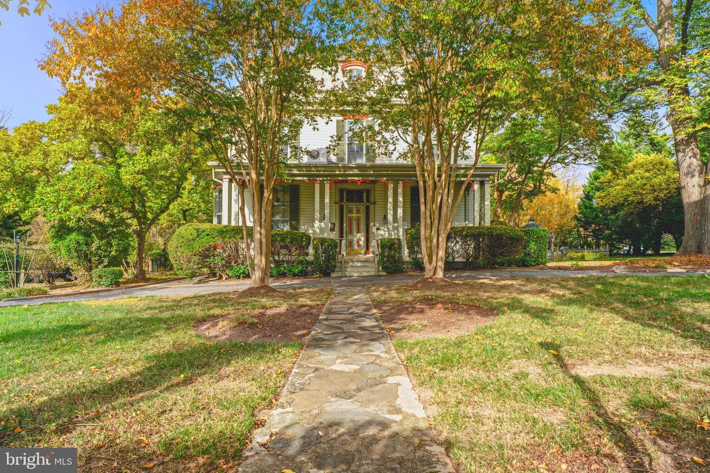 308 Morris Avenue photo 3