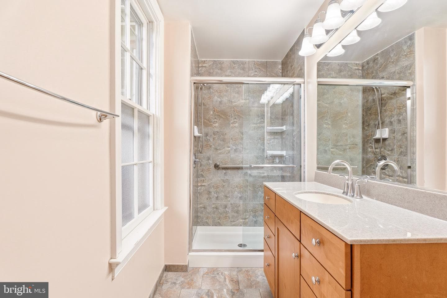 308 Morris Avenue photo 33