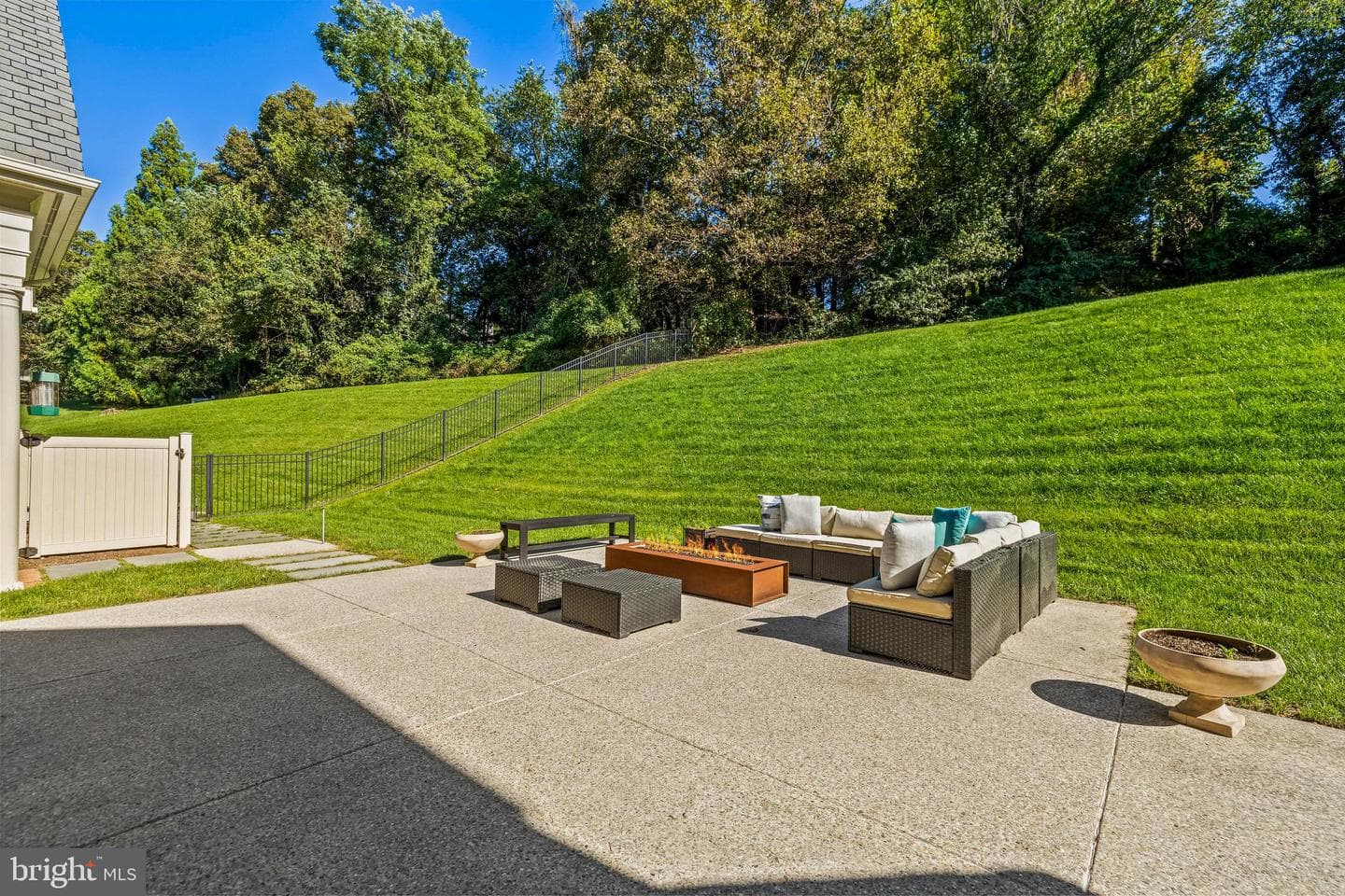 1421 Wine Spring photo 133